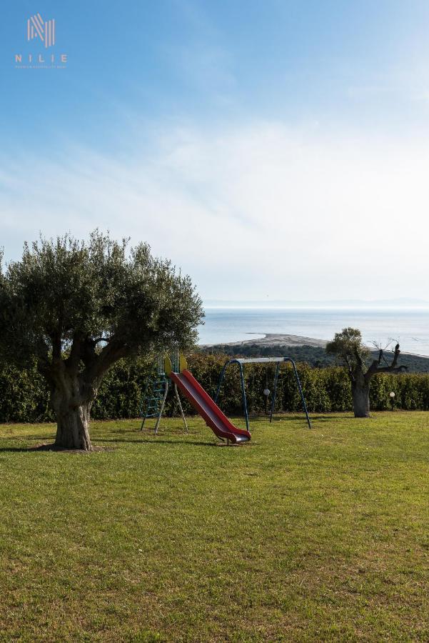 Breathtaking Villa, Nilie Hospitality Mgmt Posidi Exterior foto