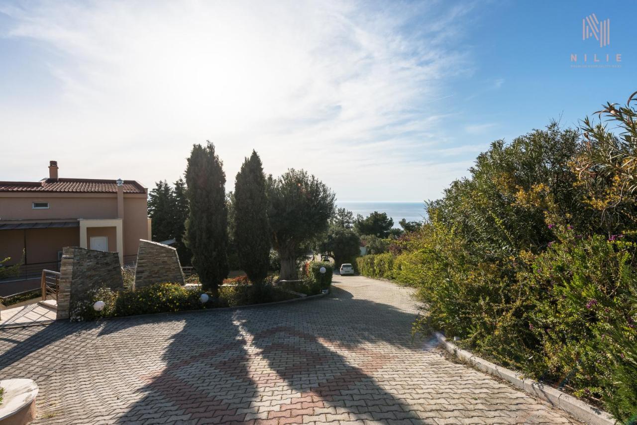 Breathtaking Villa, Nilie Hospitality Mgmt Posidi Exterior foto