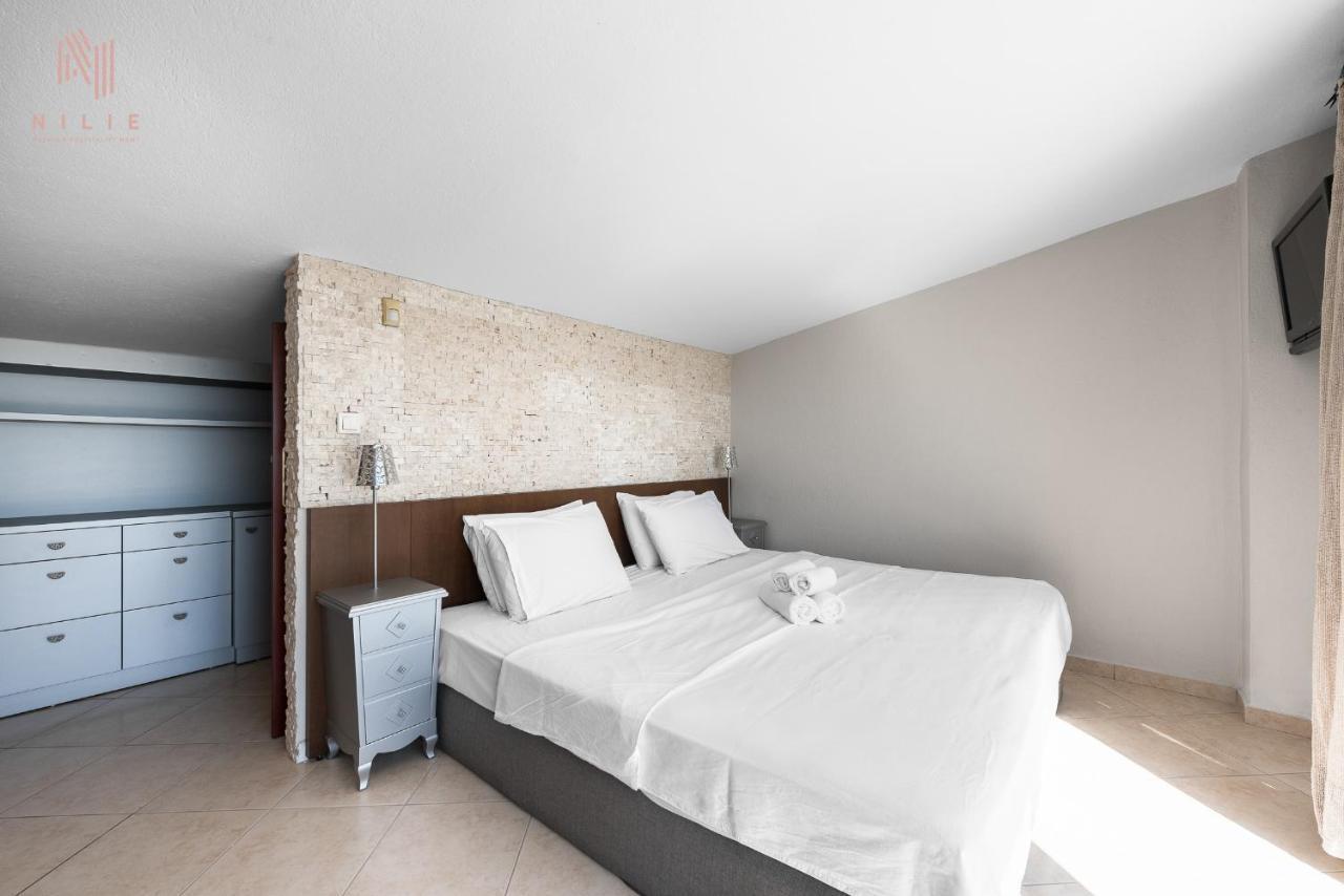Breathtaking Villa, Nilie Hospitality Mgmt Posidi Exterior foto
